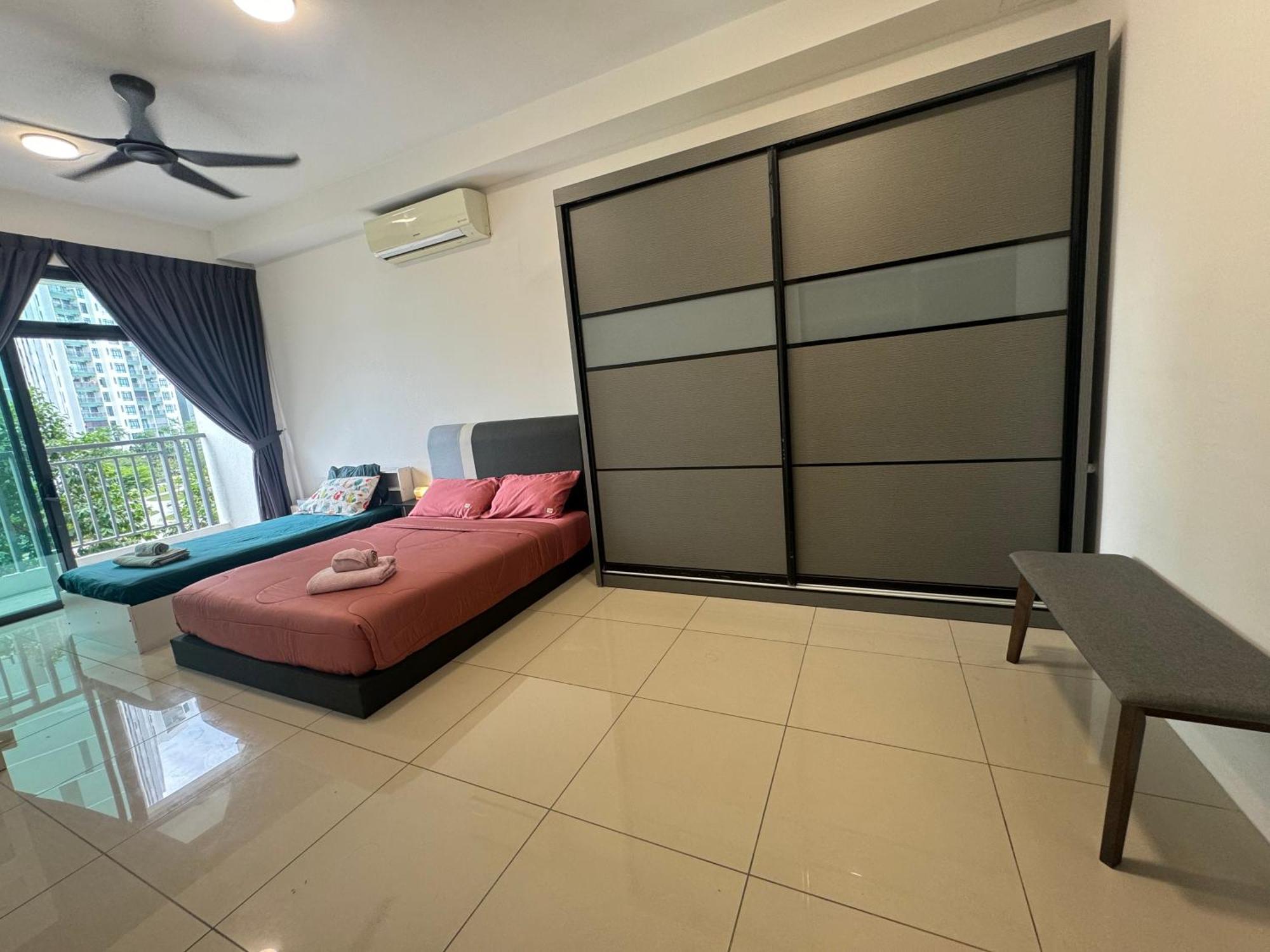 Homenest Jb City Poolview Suite By Cozy Home Johor Bahru Exterior foto